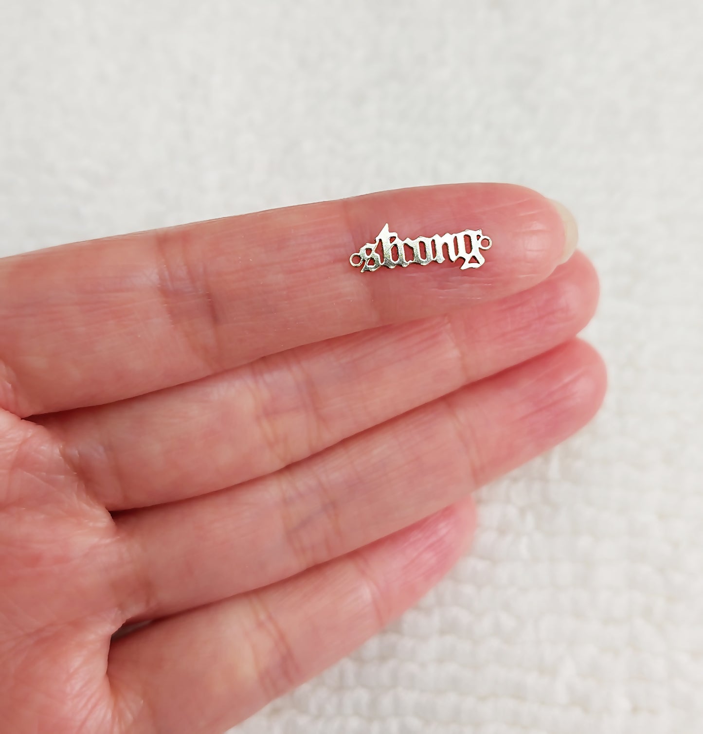 ST1563OLD Gold Filled (14KGF) 15.4 x 6.3mm Gothic Old England "strong" Connector 24ga