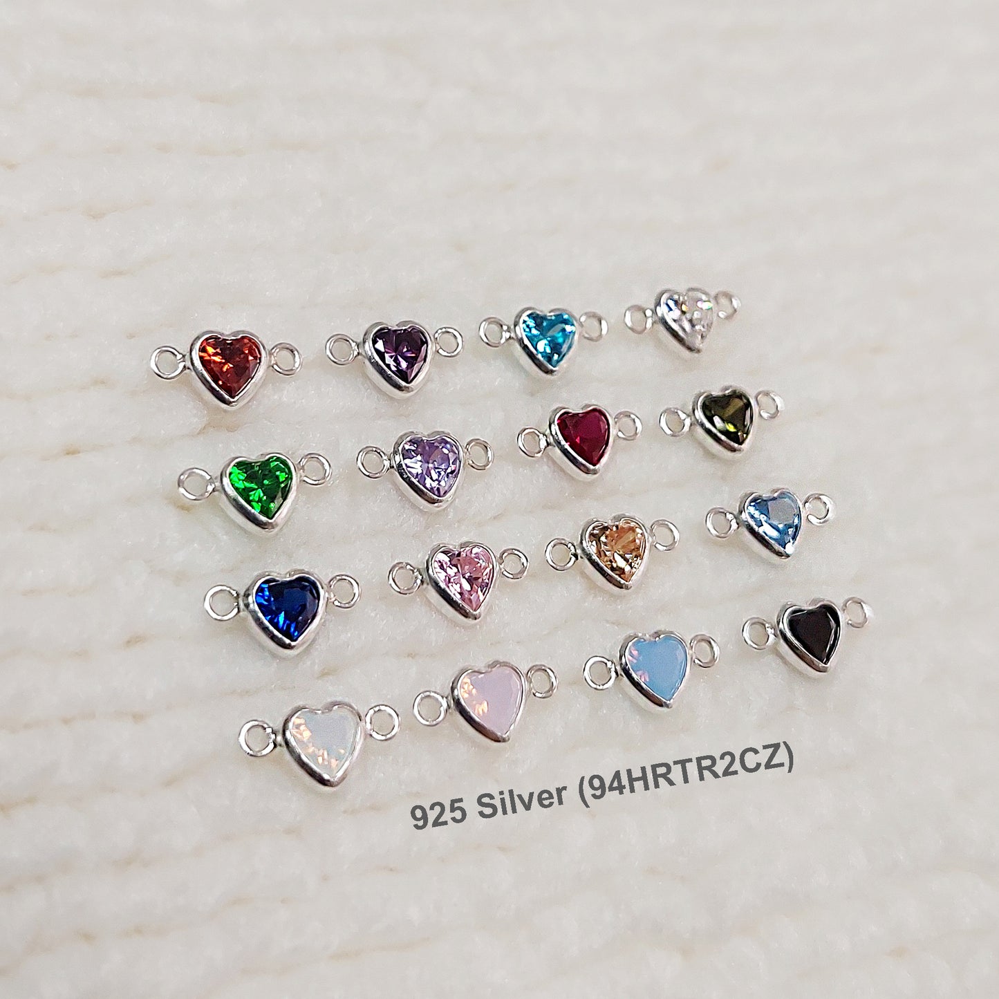 GF4HRTR2CZ / 94HRTR2CZ 4mm Heart Shape Bezel Connector with 2mm Closed Rings