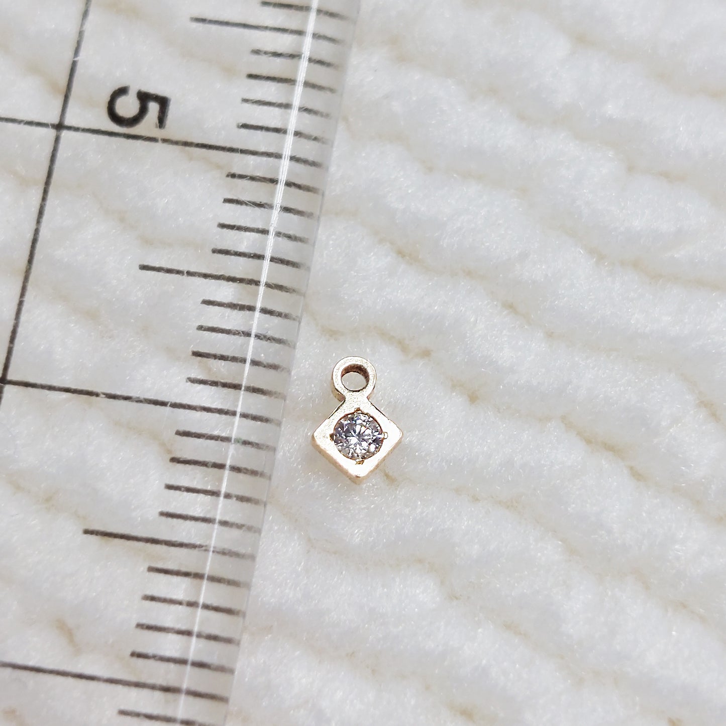 DIA36CZ / 9DIA36CZ Super Tiny Diamond Shape Charm With CZ 3.3 x 4.6mm Gold Filled (14KGF)