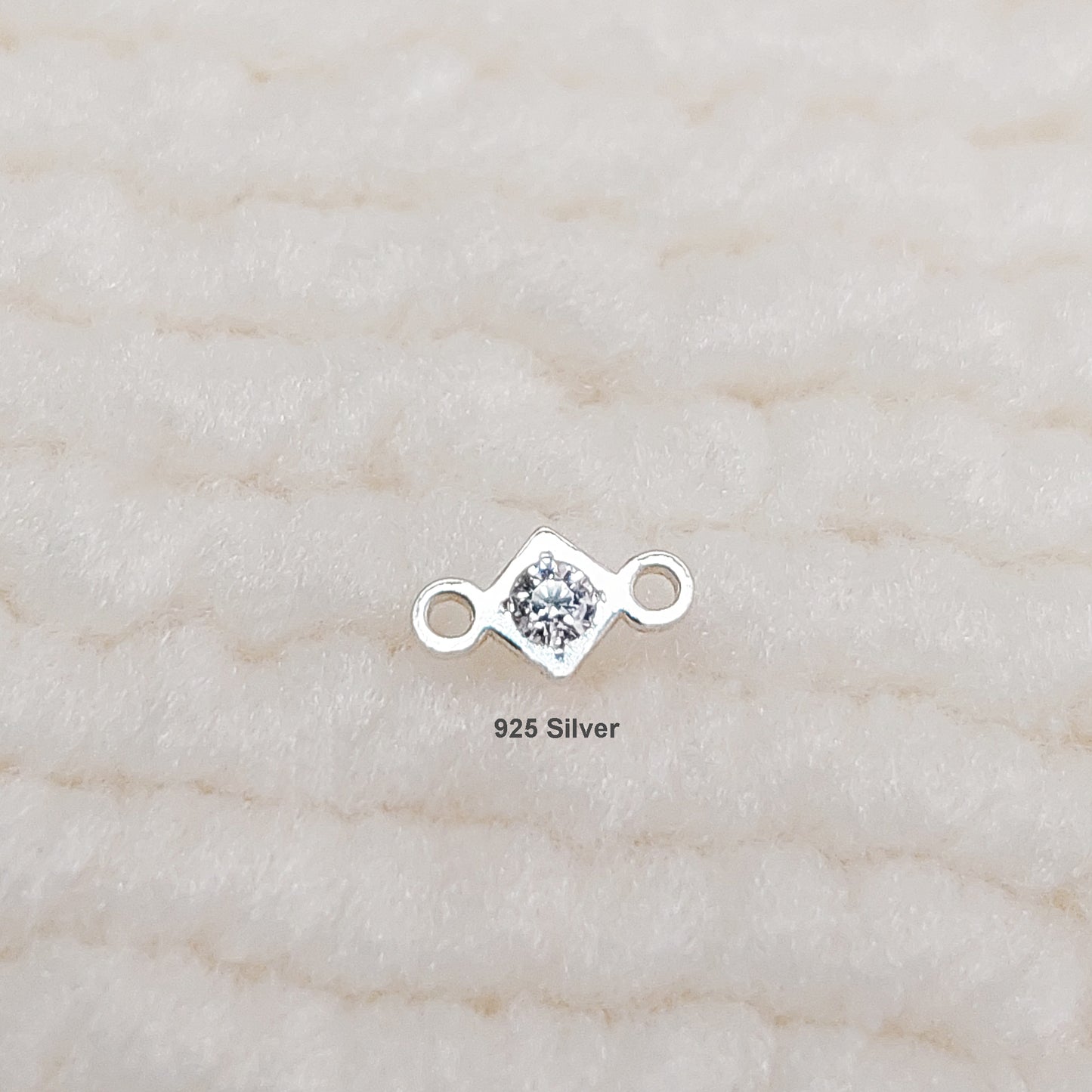 DIA36CZR2 / 9DIA36CZR2 Super Tiny Diamond Shape Connector With CZ 3.3 x 6mm Gold Filled (14KGF)