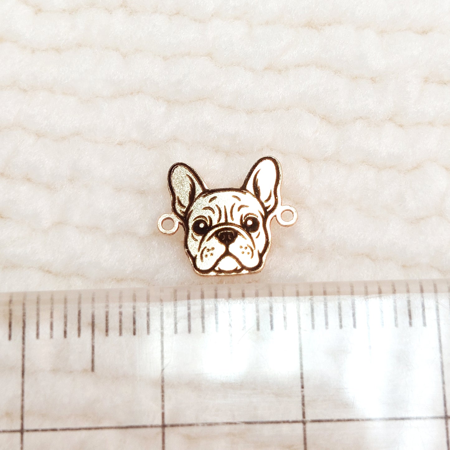 DH1109FB The head of a French Bulldog Connector 24ga 10.7 x 9.1mm