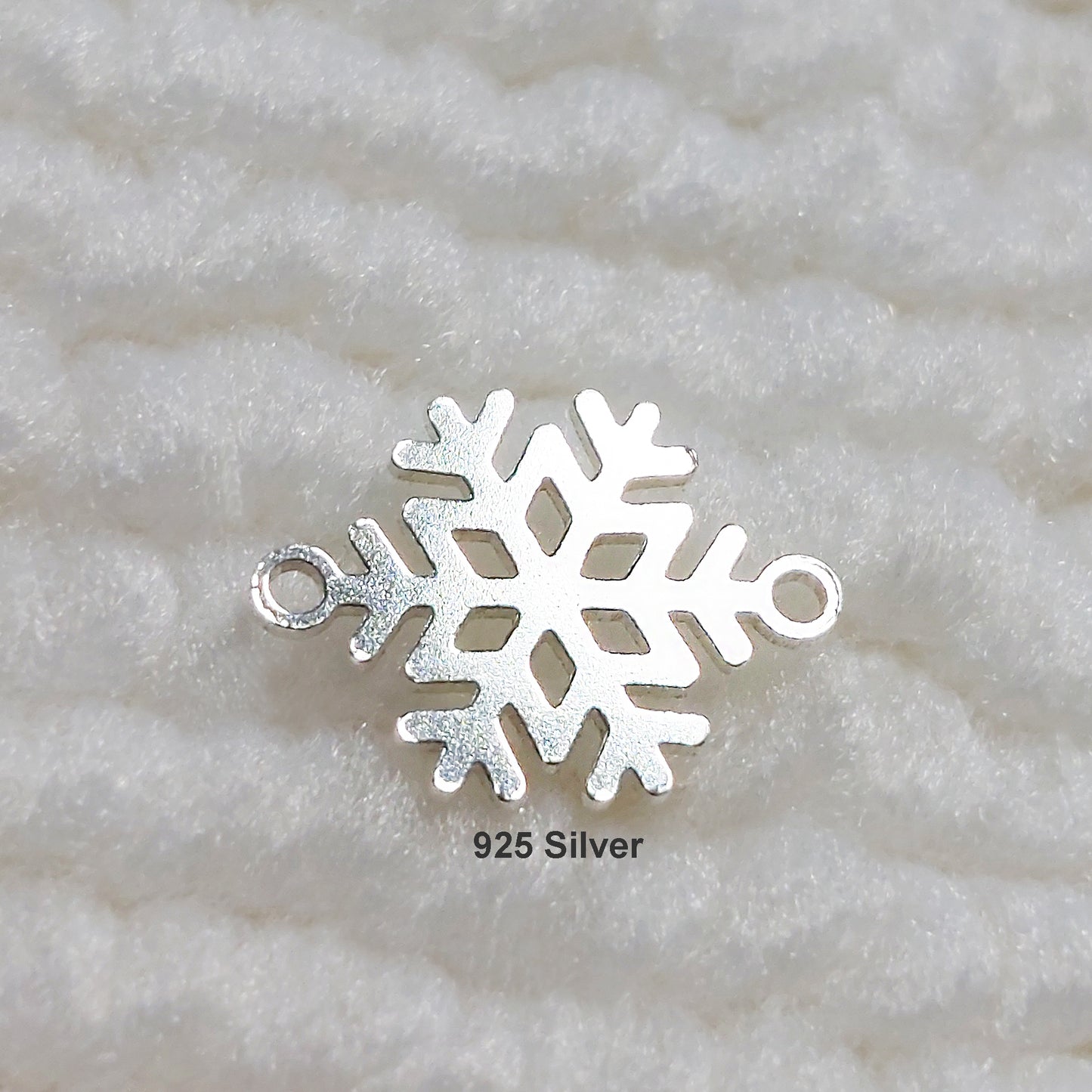 GF1078SF "Snowflake" Connector 24ga 10.6 x 7.8mm