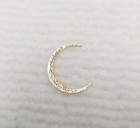 GF2015MOONHM Gold Filled(14KGF) 20x15mm 20ga Hammered Crescent Shape (Moon)Charm 0.9mm Hole