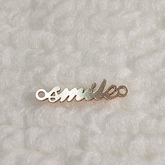 SM1536 Gold Filled (14KGF) 14.5 x 3.6mm Mini Size Word "smile" Connector 24ga