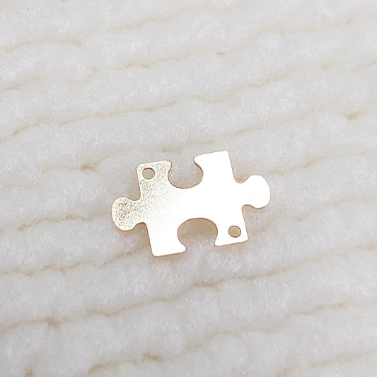 puzzle_dainty gold filled charm_14KGFCOM