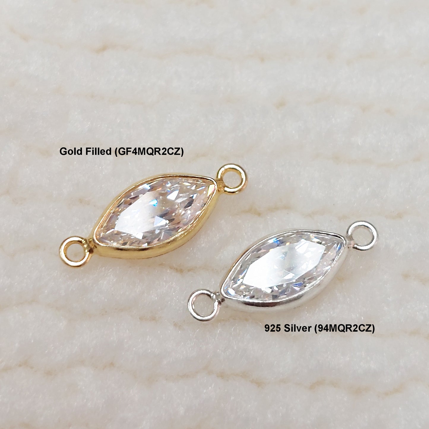 GF4MQR2CZ / 94MQR2CZ 4 x 8mm Marquise Bezel Connector With 2mm Closed Rings