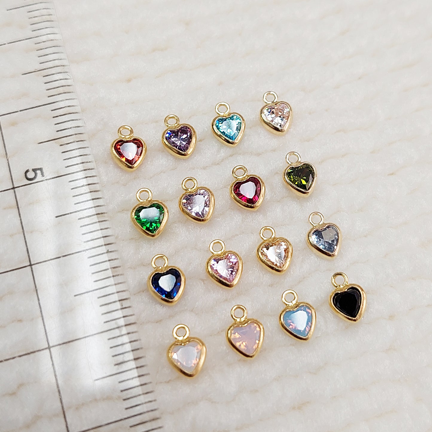 GF4HRTR1CZ / 94HRTR1CZ 4mm Heart Shape Bezel Charm with 2mm Closed Ring