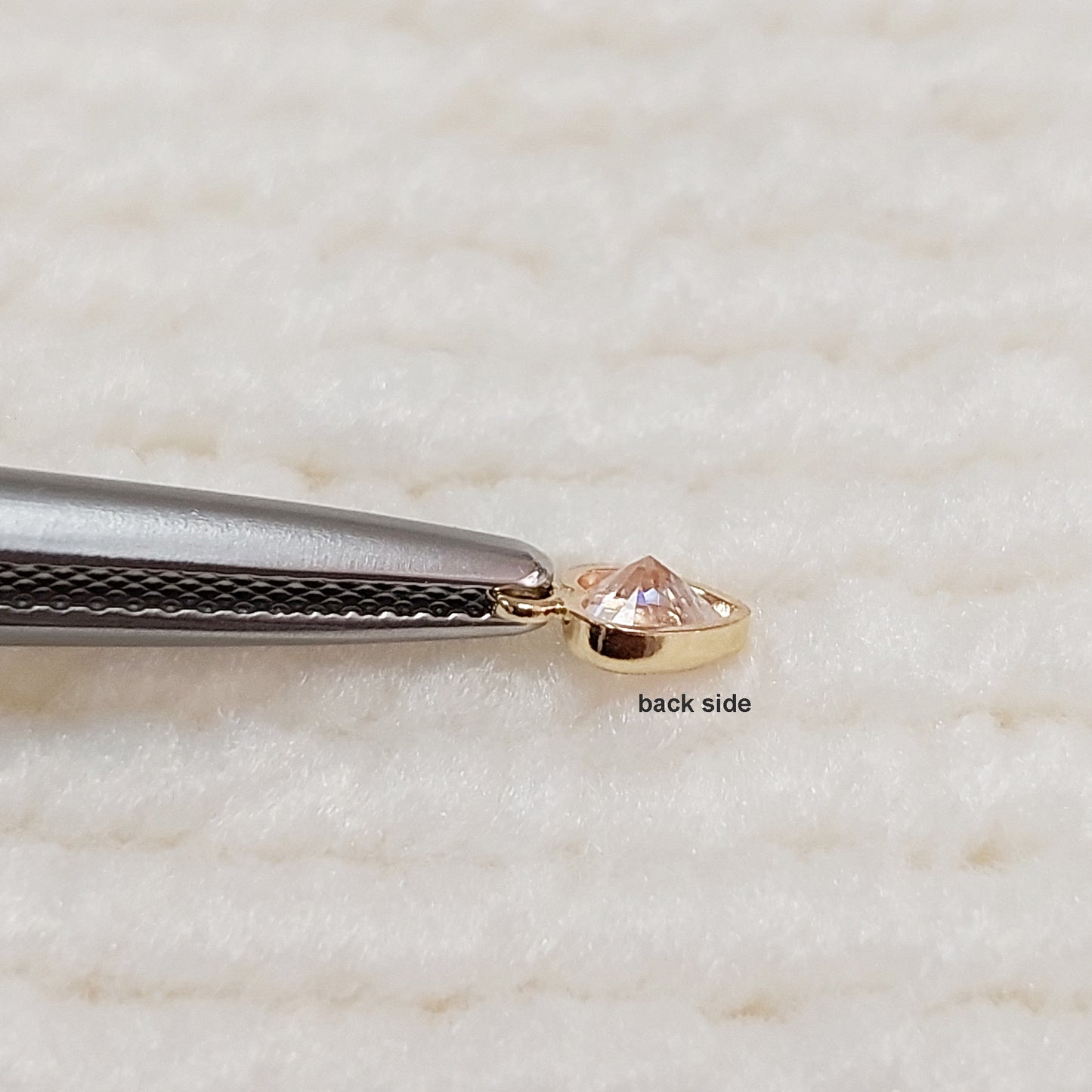 GF4HRTR1CZ / 94HRTR1CZ 4mm Heart Shape Bezel Charm with 2mm Closed Ring