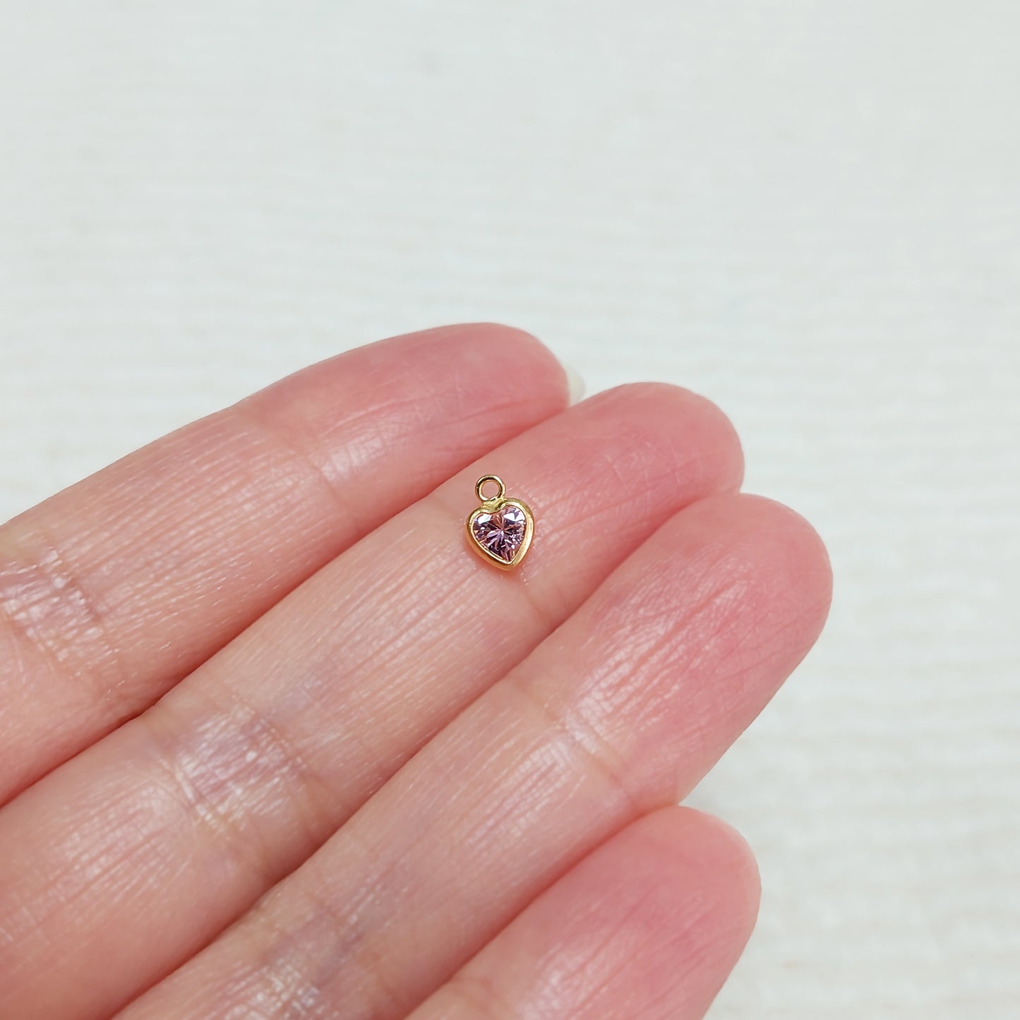 GF4HRTR1CZ / 94HRTR1CZ 4mm Heart Shape Bezel Charm with 2mm Closed Ring