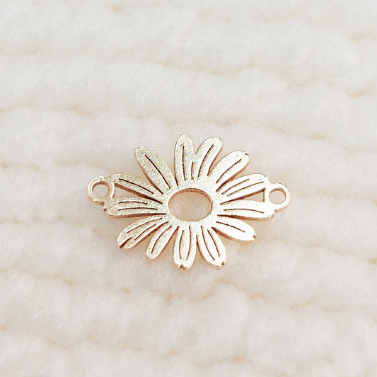 GF1284DY "Daisy Flower" Connector 11.9 x 8.4mm 24ga