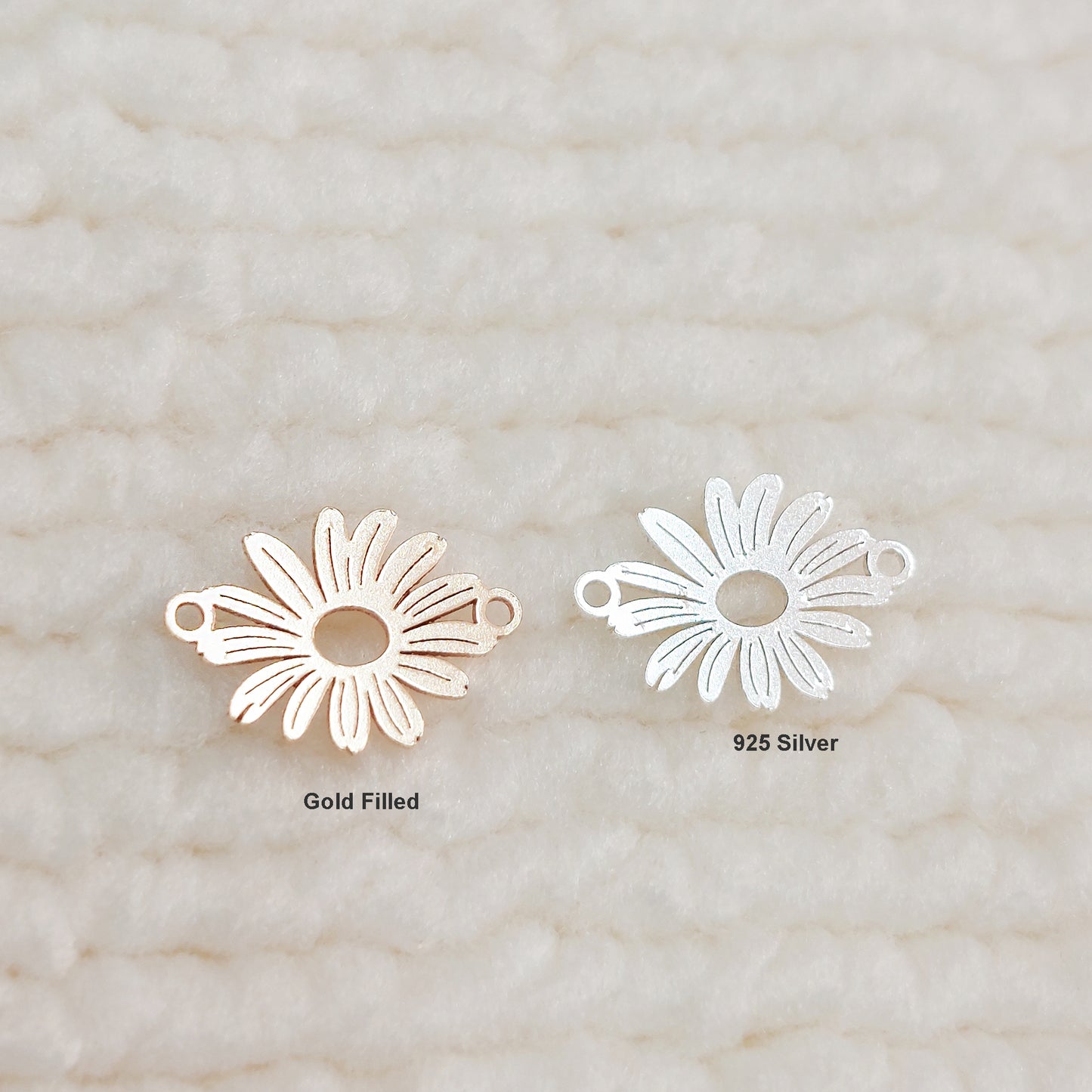 GF1284DY "Daisy Flower" Connector 11.9 x 8.4mm 24ga
