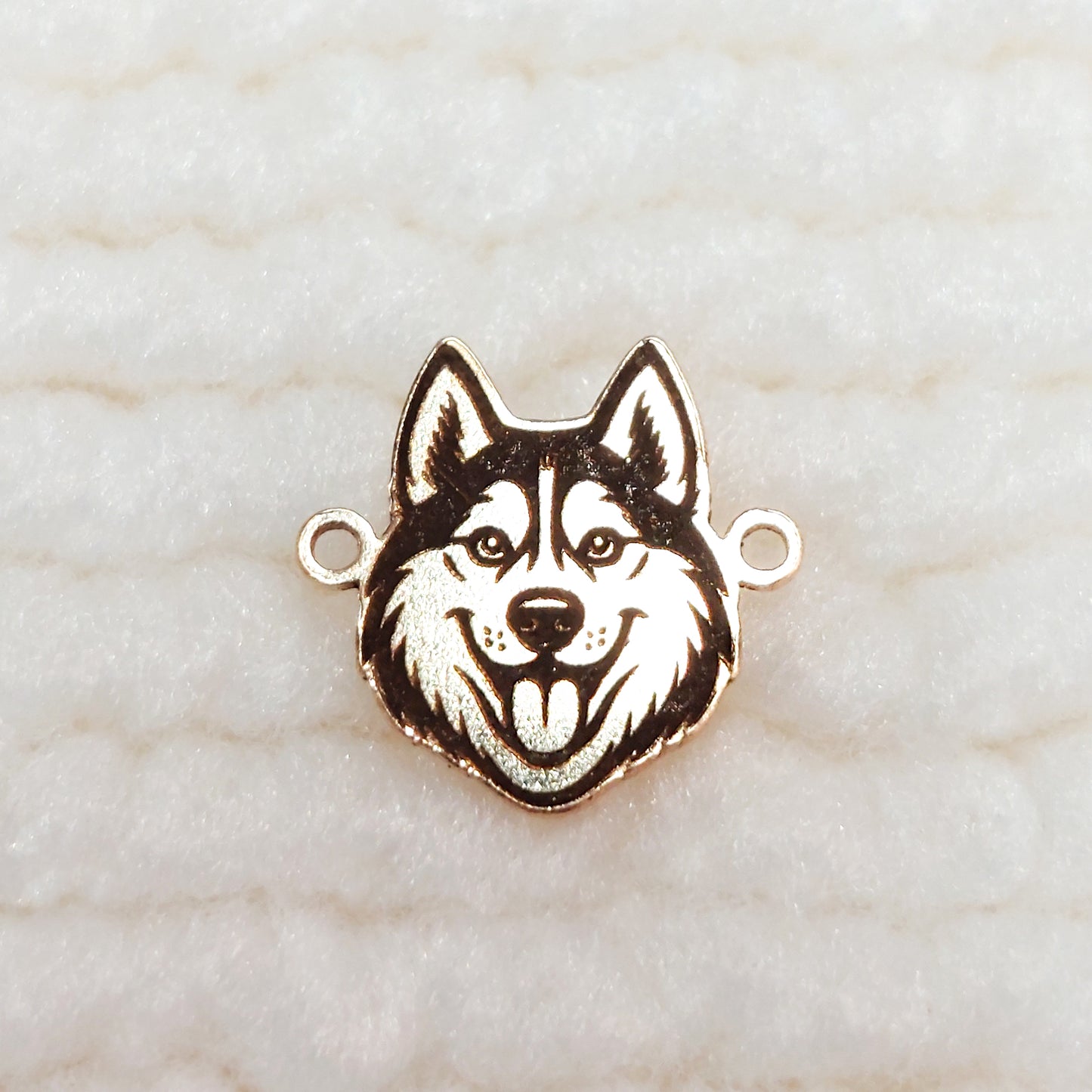 DH10HSK The head of a Siberian Husky Connector 24ga 10.2 x 9.8mm