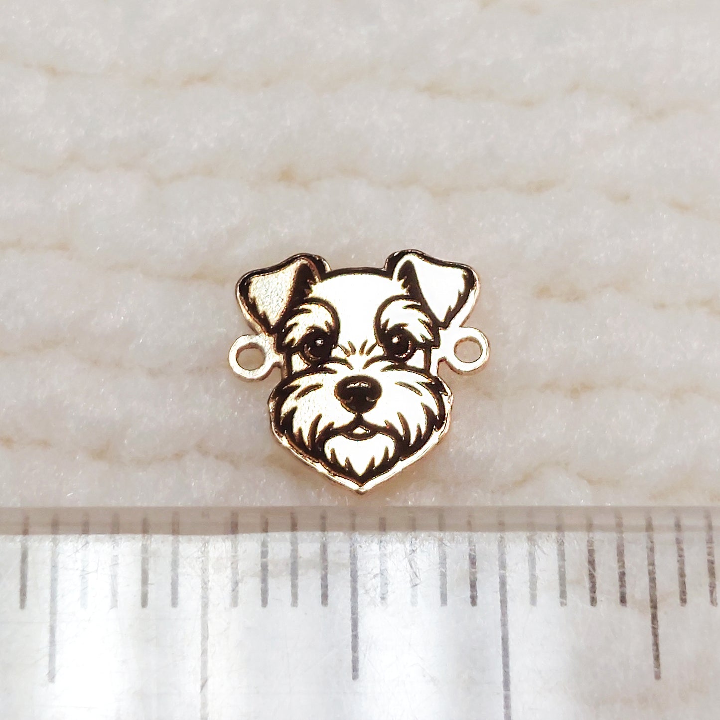 DH9309SZ The head of a Schnauzer Connector 24ga 9.3 x 8.9mm