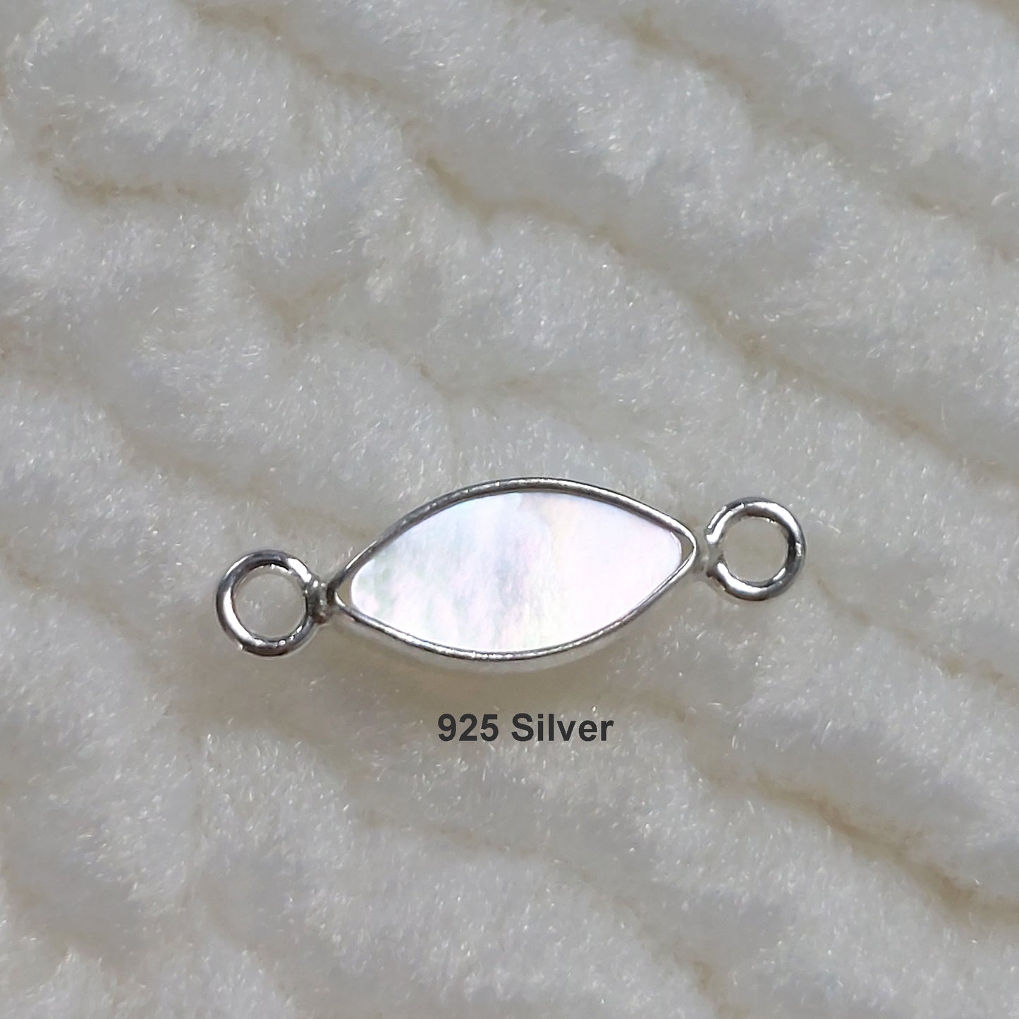 GF3MQR2SH / 93MQR2SH 3 x 6mm Shell Marquise Bezel Connector With 2mm Closed Rings