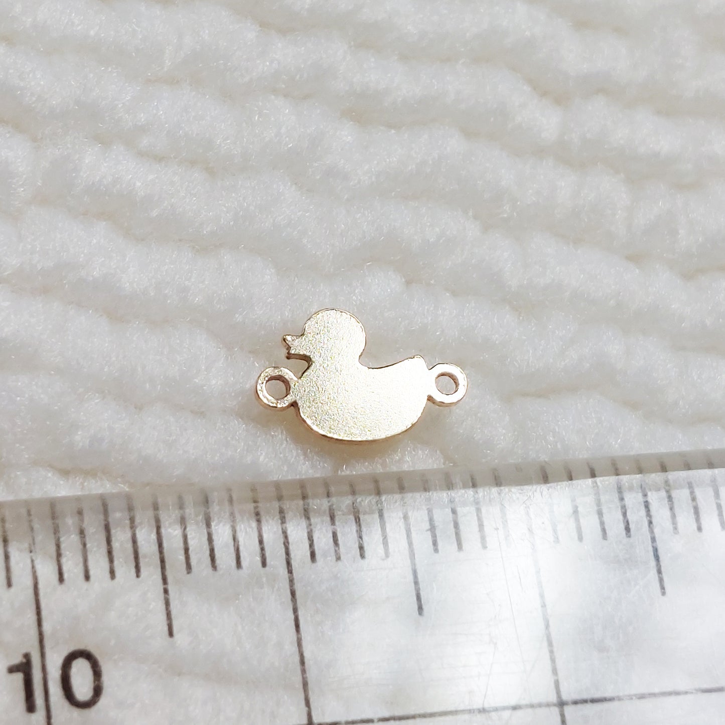 DU76R2 Duck Connector 24ga 8.7x 5.8mm