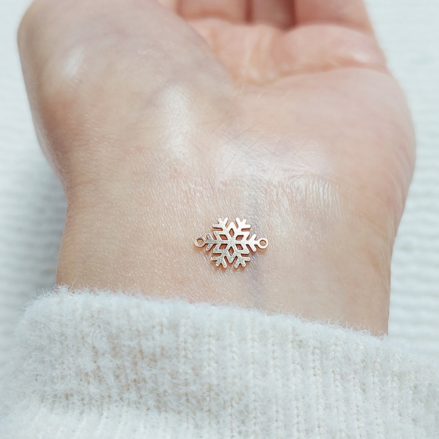 GF1078SF "Snowflake" Connector 24ga 10.6 x 7.8mm