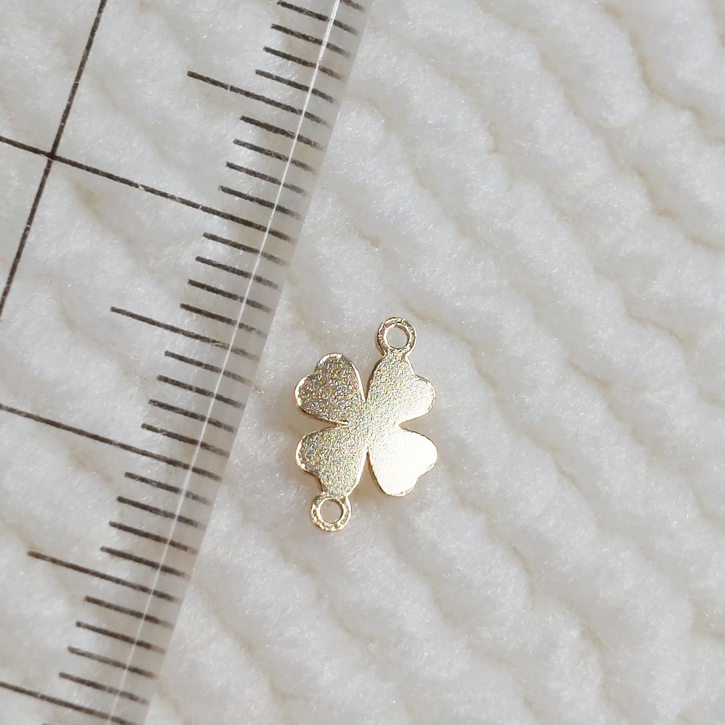 GF96FL "Four-leaf clover" Connector 24ga 9.2 x 6.3mm