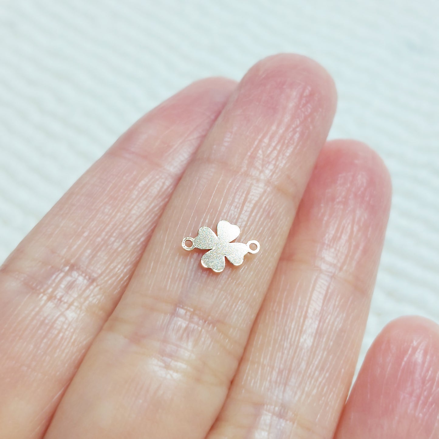 GF96FL "Four-leaf clover" Connector 24ga 9.2 x 6.3mm