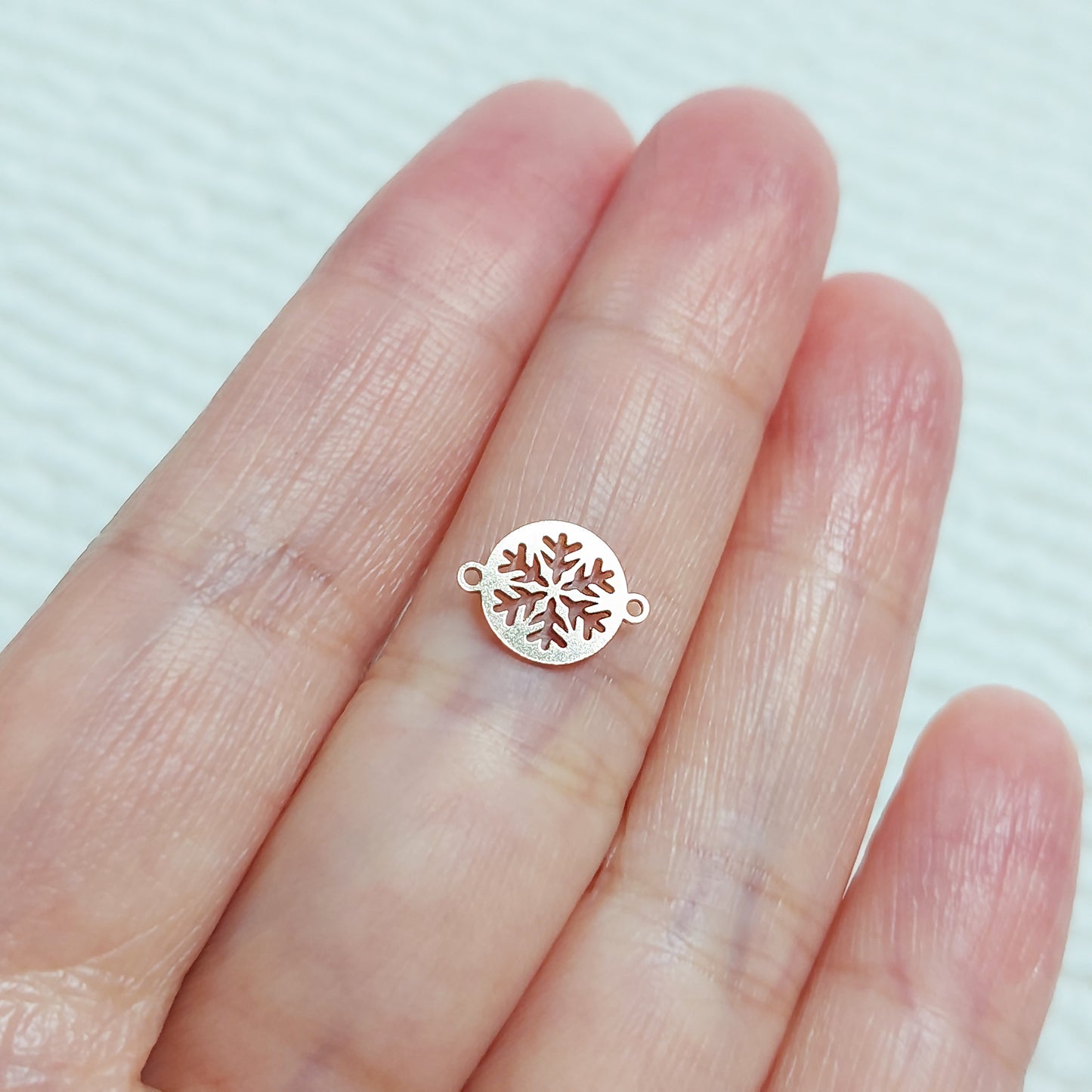 GF8RDSF "Round Snowflake" Connector 24ga 10.6 x 8mm