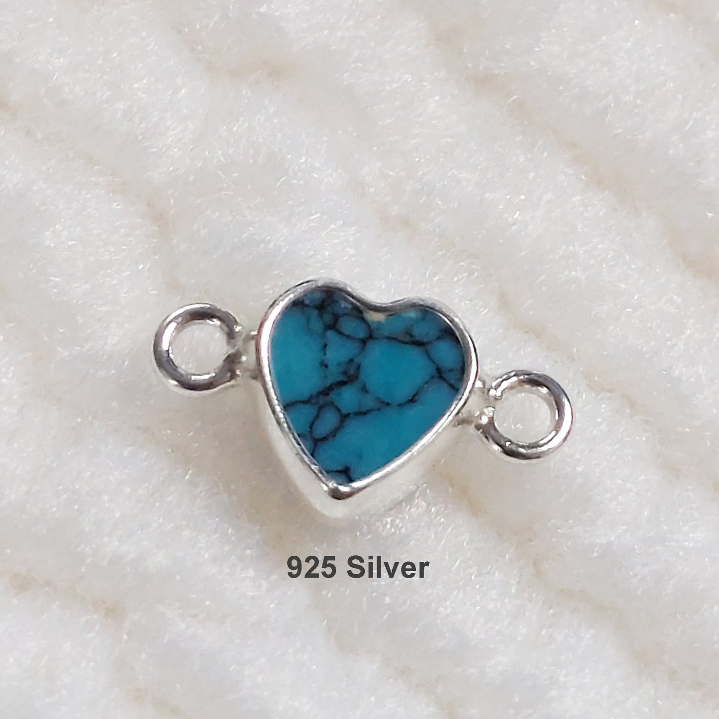 GF4HRTR2BT / 94HRTR2BT 4mm Synthetic Blue Turquoise Heart Shape Bezel Connector With 2mm Closed Rings