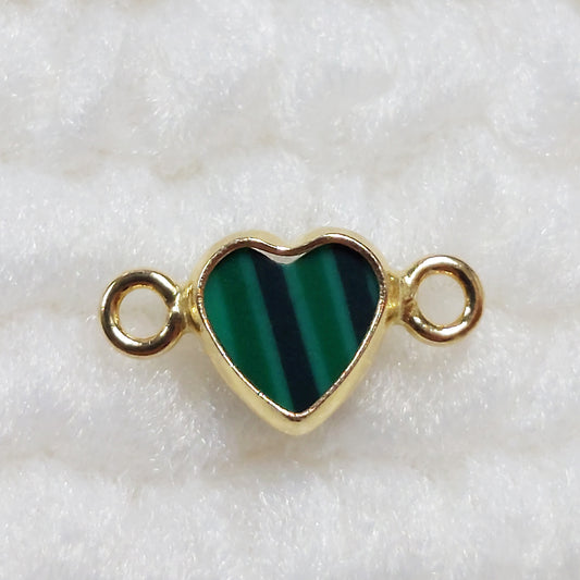 GF4HRTR2MH / 94HRTR2MH 4mm Synthetic Malachite Heart Shape Bezel Connector With 2mm Closed Rings