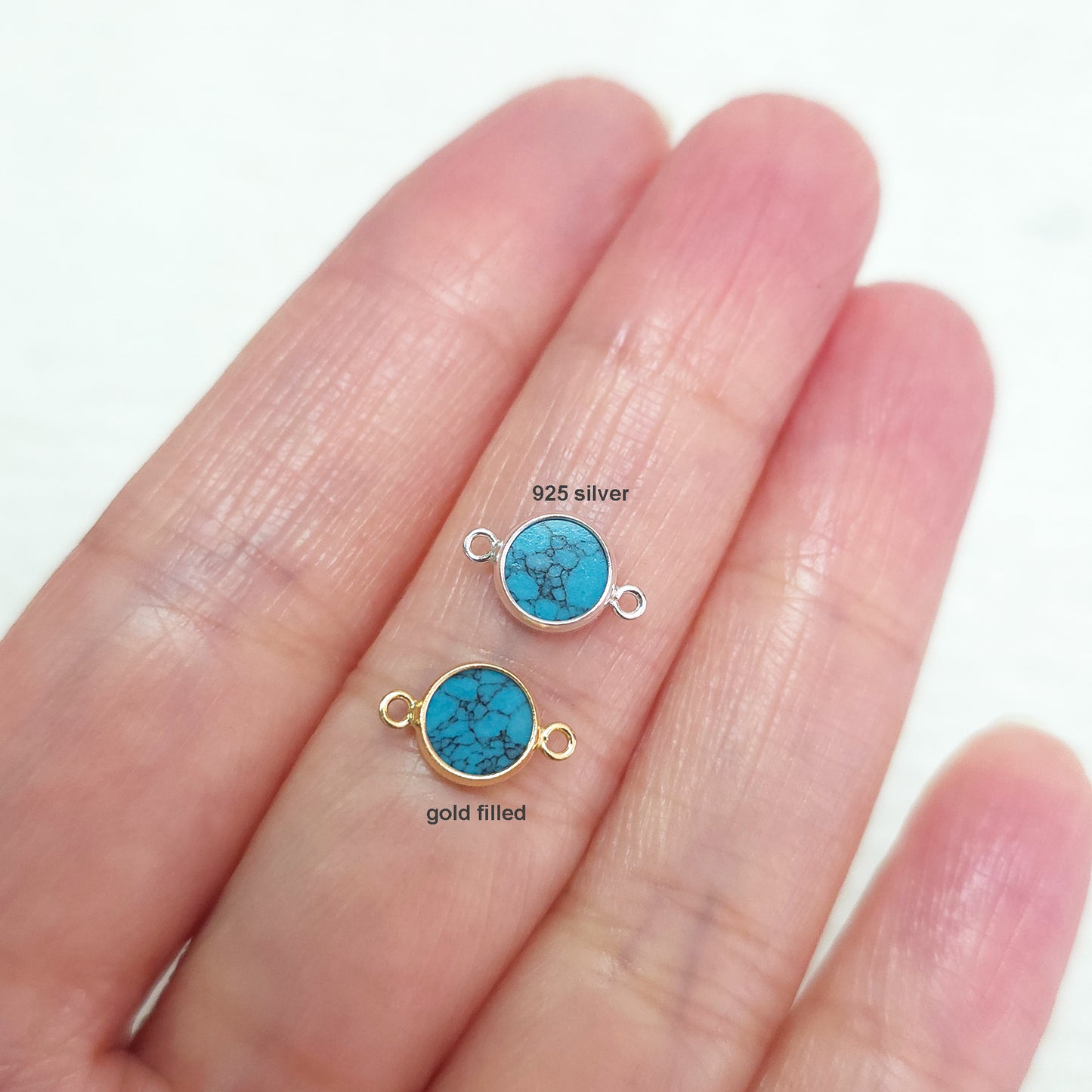 GF6BZ15R2BT • 6mm Synthetic Blue Turquoise Round Bezel Connector With 2mm Closed Rings