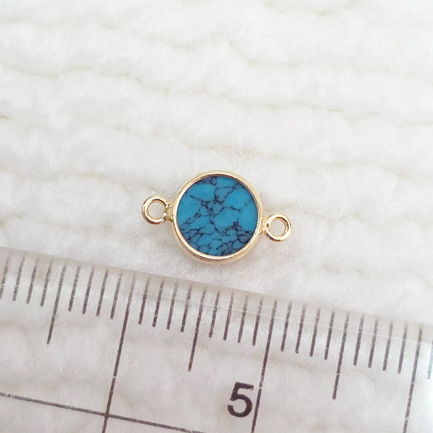 GF6BZ15R2BT • 6mm Synthetic Blue Turquoise Round Bezel Connector With 2mm Closed Rings
