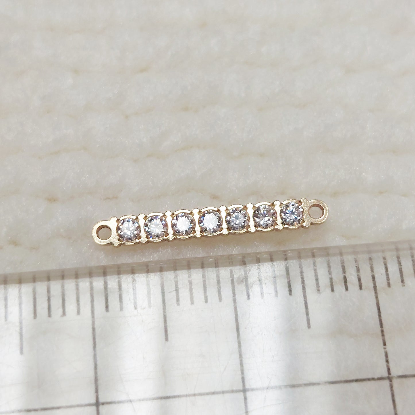 Bar Connector With 7 CZs 20ga 2.3 x 17.4mm • Minimalist Charm •Gold Filled (14KGF) Jewelry Findings Wholesale • BAR174CZ7 / 9BAR174CZ7
