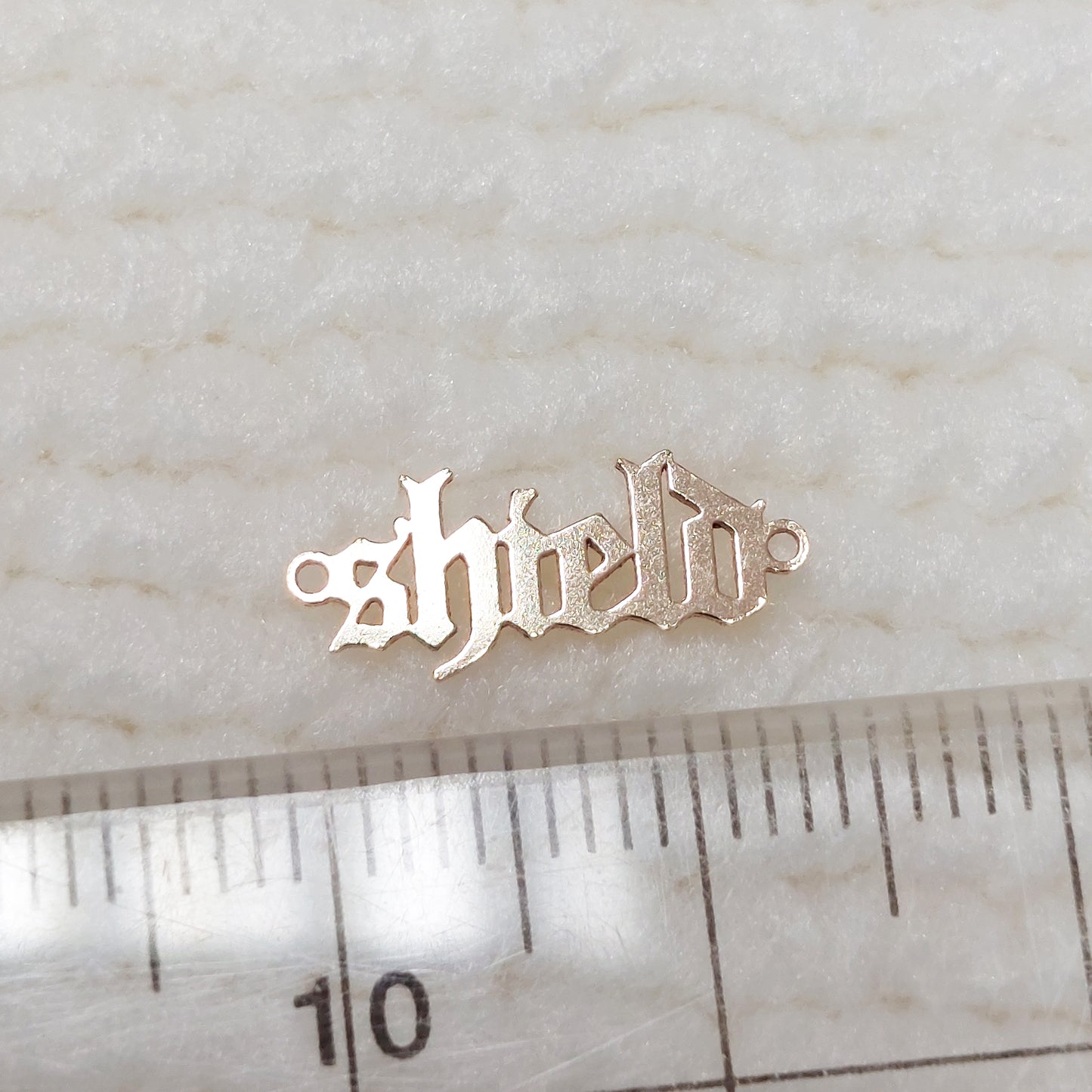 Old England "shield" Connector 24ga 14.8 x 6.3mm • Minimalist Charm •Gold Filled (14KGF) Jewelry Findings Wholesale • SD1563OLD / 9SD1563OLD