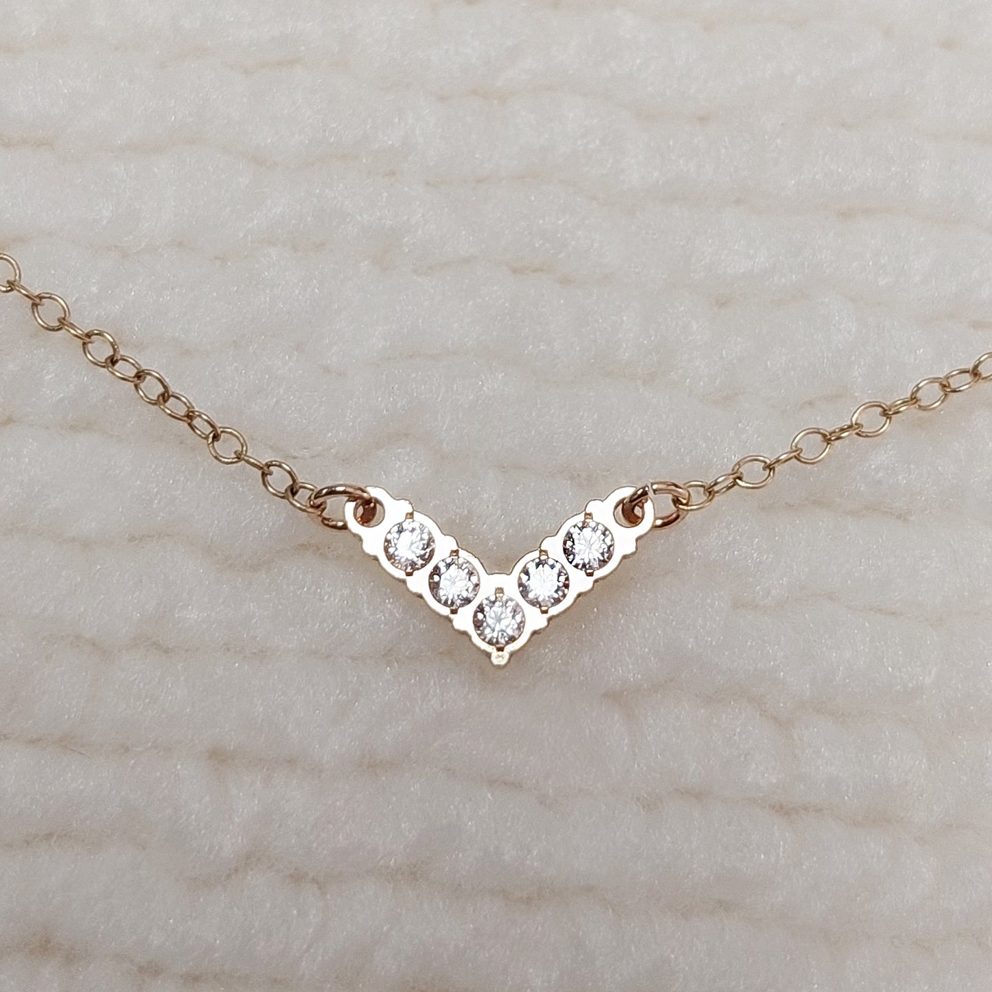 V Shape Connector With 5 CZs 20ga 10.7 x 6.2mm • Minimalist Charm •Gold Filled (14KGF) Jewelry Findings Wholesale • VB11CZ5 / 9VB11CZ5