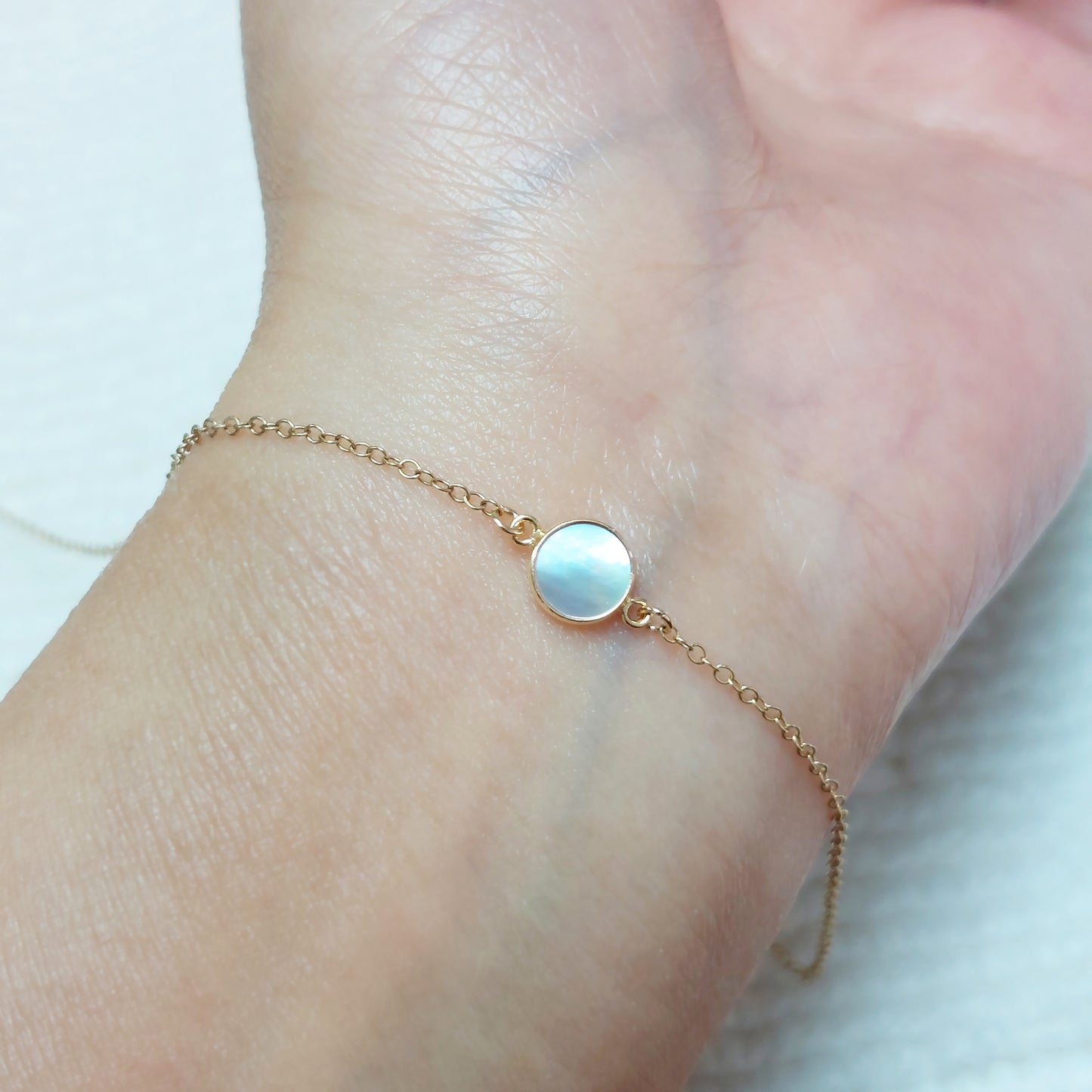 6mm Shell Round Bezel Connector With 2mm Closed Rings • Dainty Charm • Gold Filled (14KGF) Jewelry Findings • GF6BZ15R2SH / 96BZ15R2SH