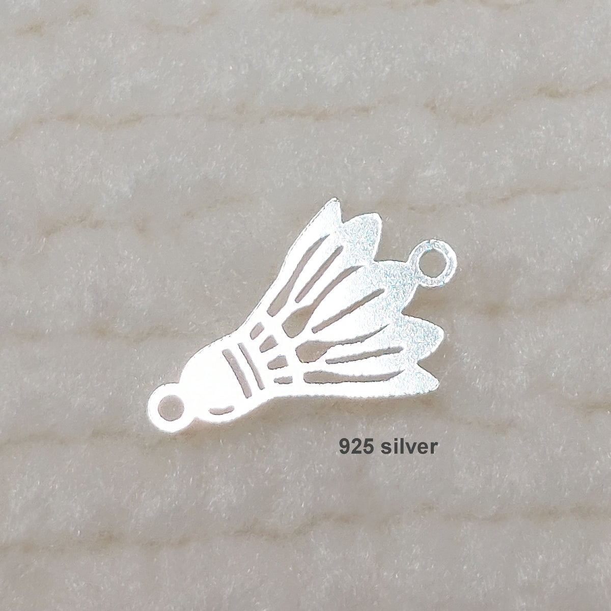GF1175BD / 91175BD Birdie Connector 24ga 11.6 x 7.5mm • Dainty Charm • Minimalist • Gold Filled (14KGF) Jewelry Findings • Wholesale