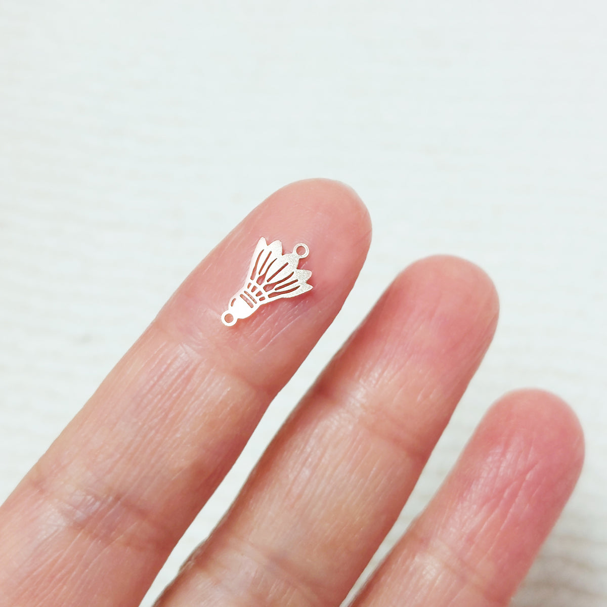GF1175BD / 91175BD Birdie Connector 24ga 11.6 x 7.5mm • Dainty Charm • Minimalist • Gold Filled (14KGF) Jewelry Findings • Wholesale