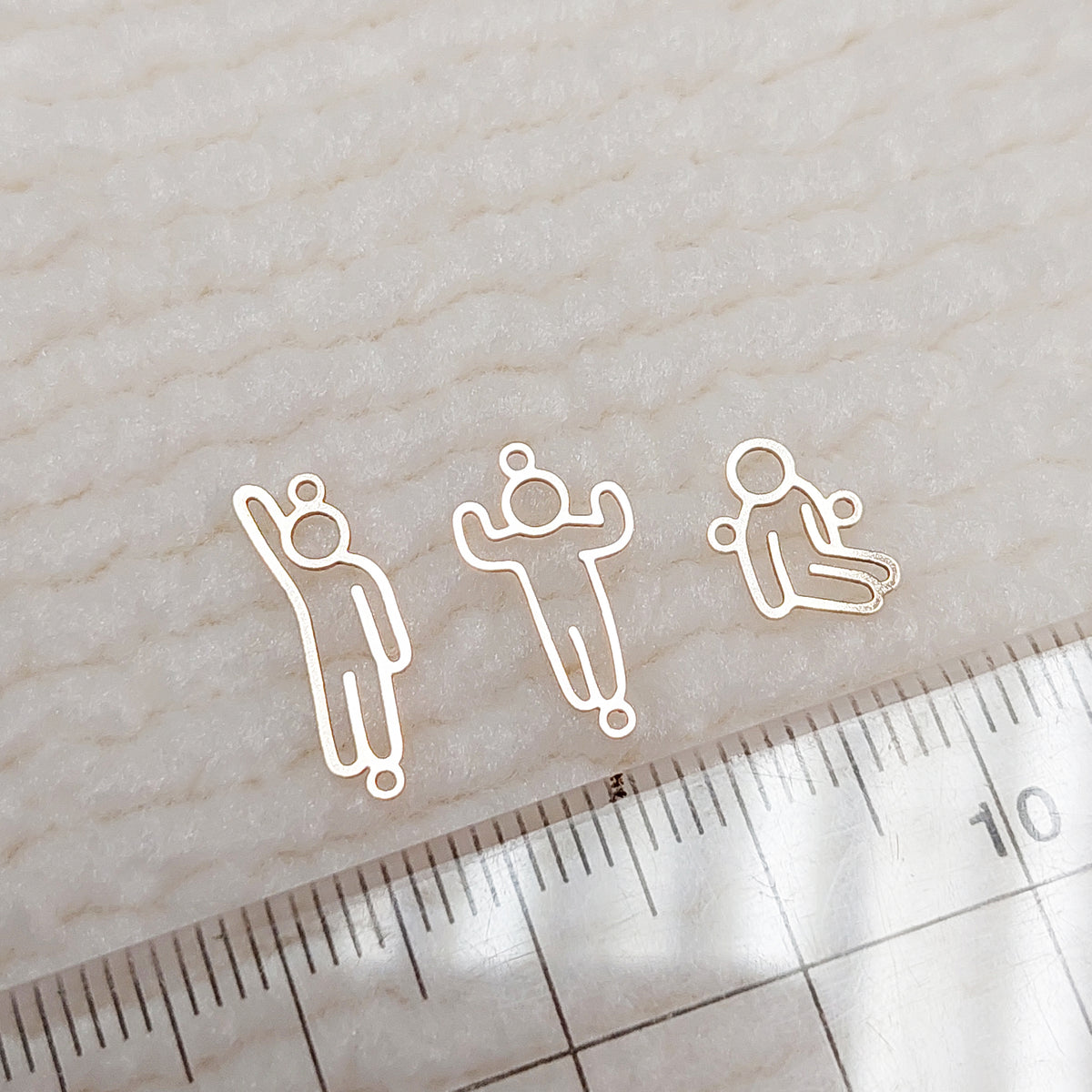 GF7814MC/GF6315MC/GF7988MC Meccha Chameleon Style-White man Connector 24ga • Dainty Charm • Gold Filled (14KGF) Jewelry Findings Wholesale