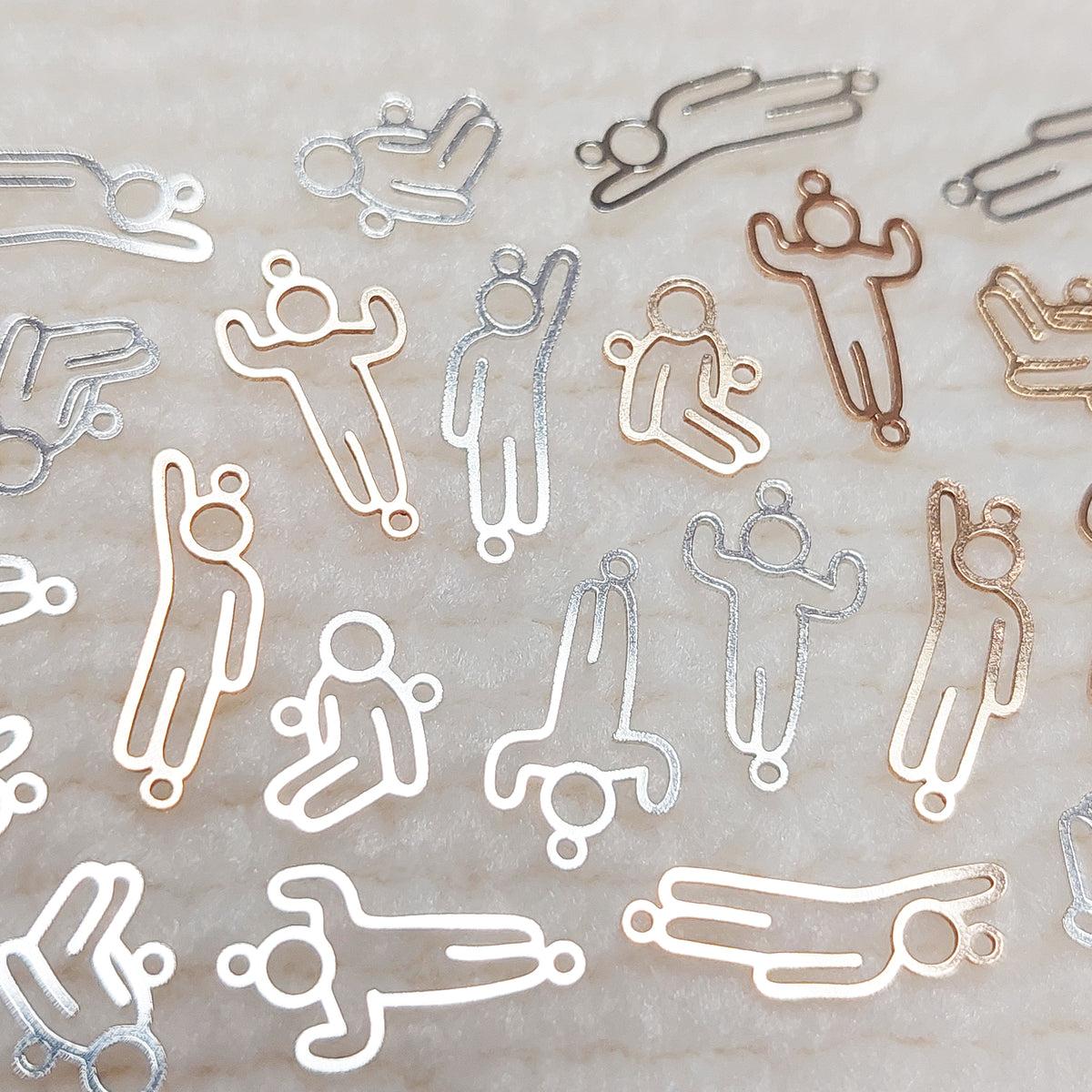GF7814MC/GF6315MC/GF7988MC Meccha Chameleon Style-White man Connector 24ga • Dainty Charm • Gold Filled (14KGF) Jewelry Findings Wholesale