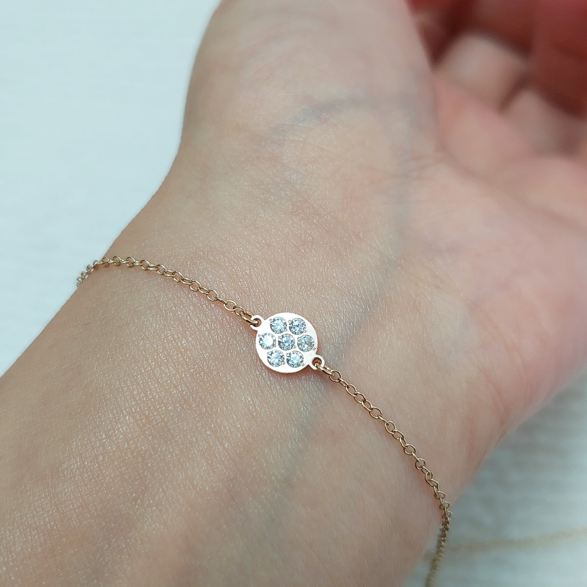Disc Connector With 7 CZs 20ga 8.9 x 6.2mm • Dainty Charm • Minimalist • Gold Filled (14KGF) Jewelry Findings • Wholesale • 6RDCZ7 /96RDCZ7